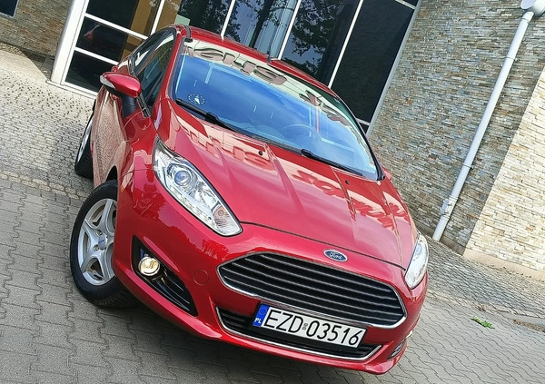 Ford Fiesta cena 29900 przebieg: 132000, rok produkcji 2015 z Lipsk małe 254